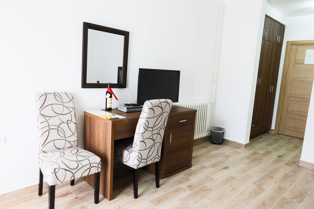 Hotel Akapulco Sutomore Oda fotoğraf